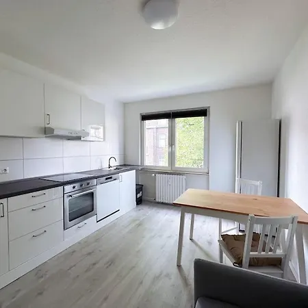 With Wifi, Kitchen And 4k Tv *
