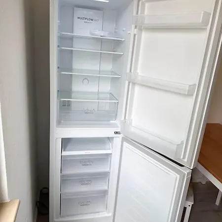 With Wifi, Kitchen And 4k Tv * 埃森