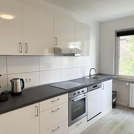 Appartement With Wifi, Kitchen And 4k Tv Essen