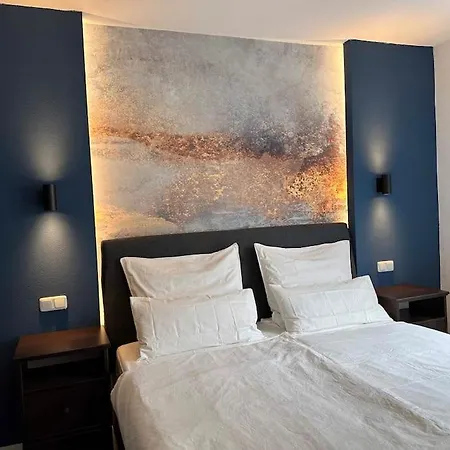 With Wifi, Kitchen And 4k Tv Appartement Essen