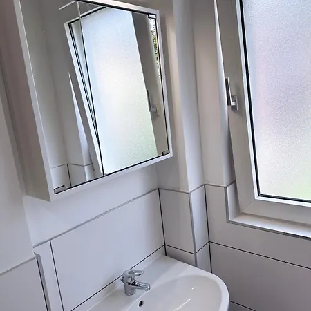 With Wifi, Kitchen And 4k Tv * 埃森